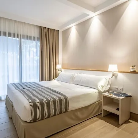 מלון Rosamar Es Blau 4*s - Adults Only 4*