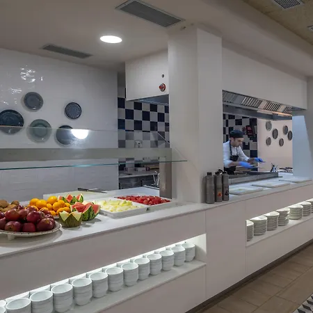 מלון Rosamar Es Blau 4*s - Adults Only 4*