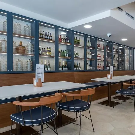 Rosamar Es Blau - Adults Only +21